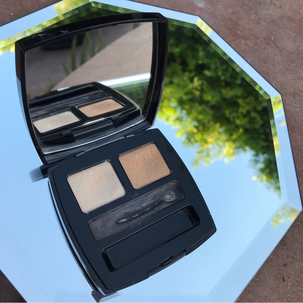 Chanel Intensites D’ombré “17 Essentielles” *Rare* - Picture 8 of 14